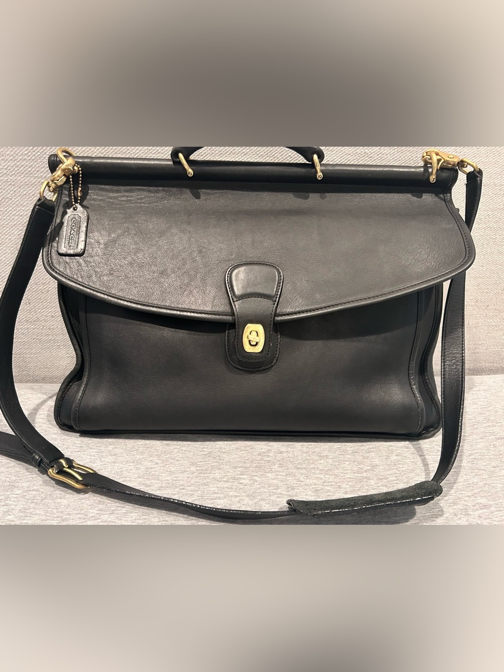 Vintage Coach Black Leather Beekman Messenger bag